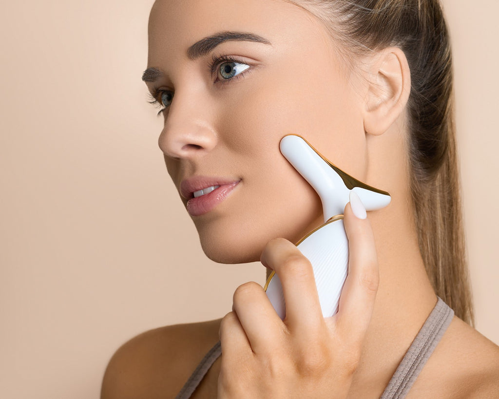 Red Light Therapy for Face and Neck, Facial Massager Sculpting Tool with 7 Color