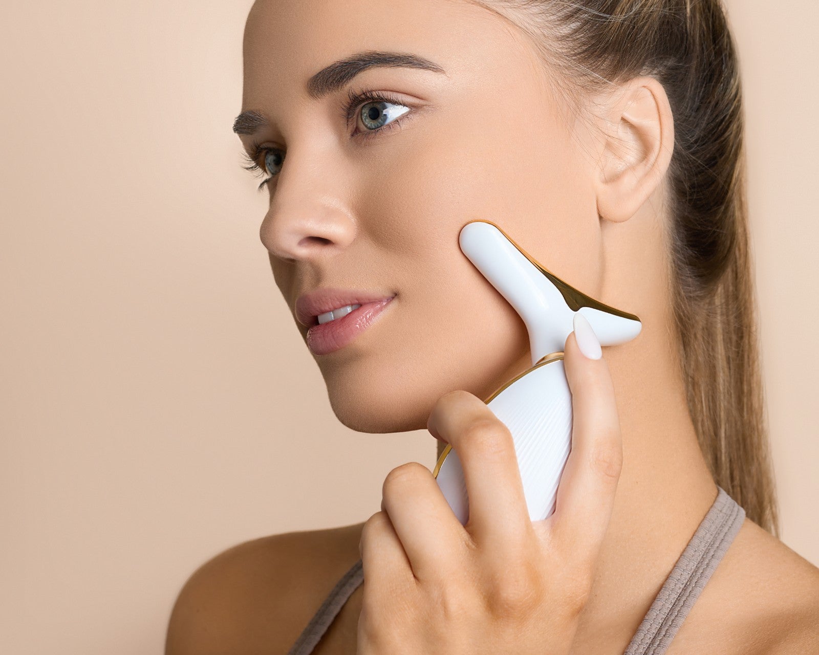 Red Light Therapy for Face and Neck, Facial Massager Sculpting Tool with 7 Color